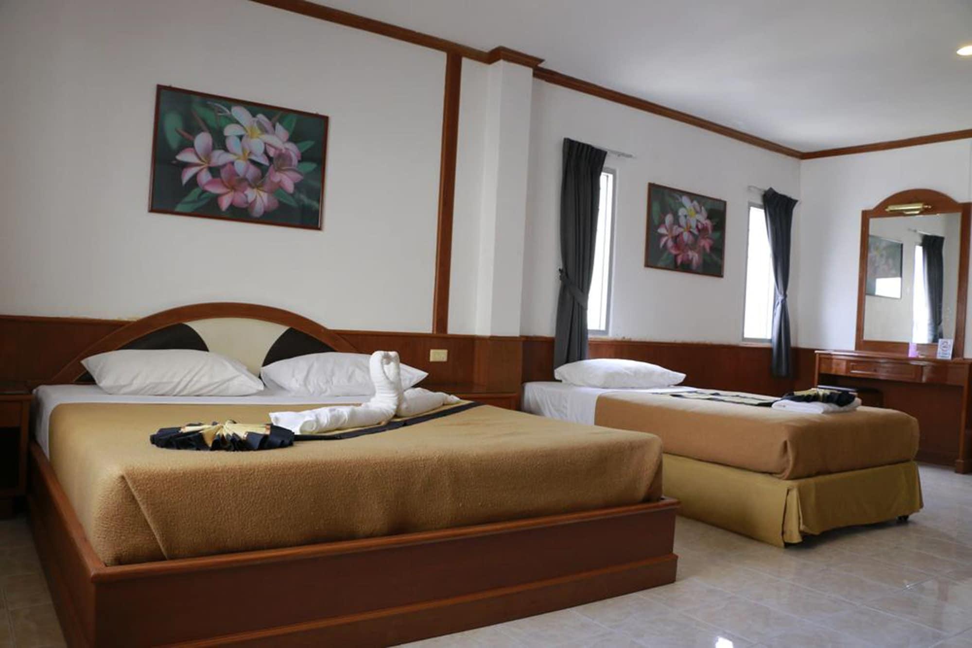 Welcome Guest House Patong Esterno foto